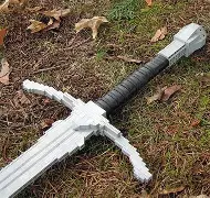 Orcrist in the hands of Thorin Oakenshield