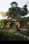 Bilbo giving a speech at Rivendell